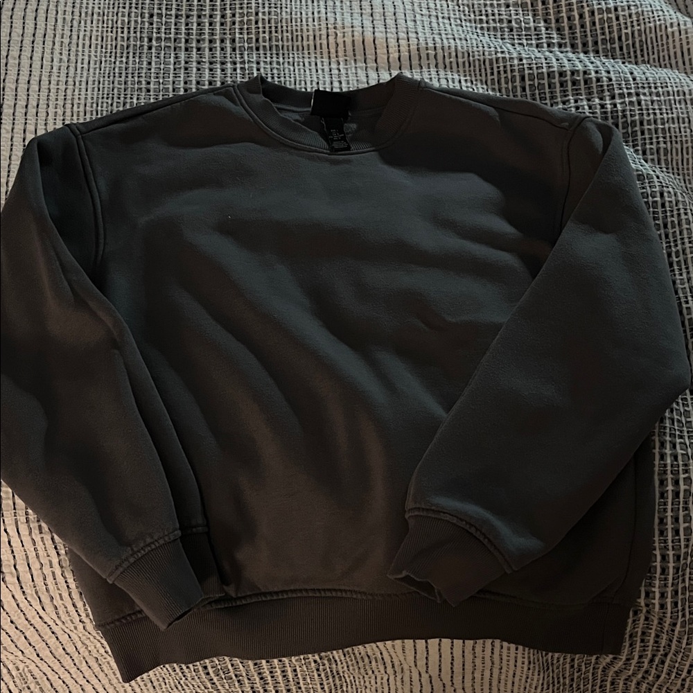 Men's Gray Crew Neck Sweatshirt